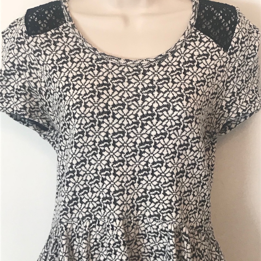 Anthropologie Black White and Lace Peplum KNITTED & KNOTTED Top